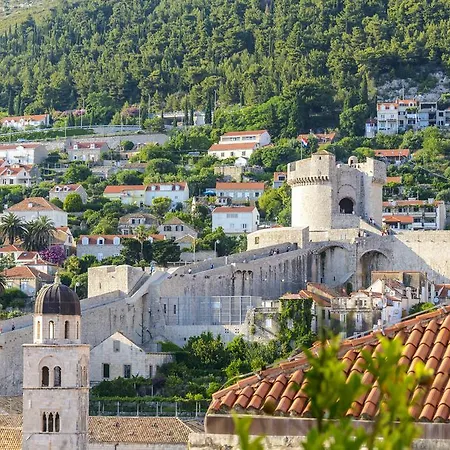 アパート Alberto *