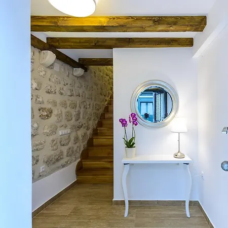 Alberto Appartement *